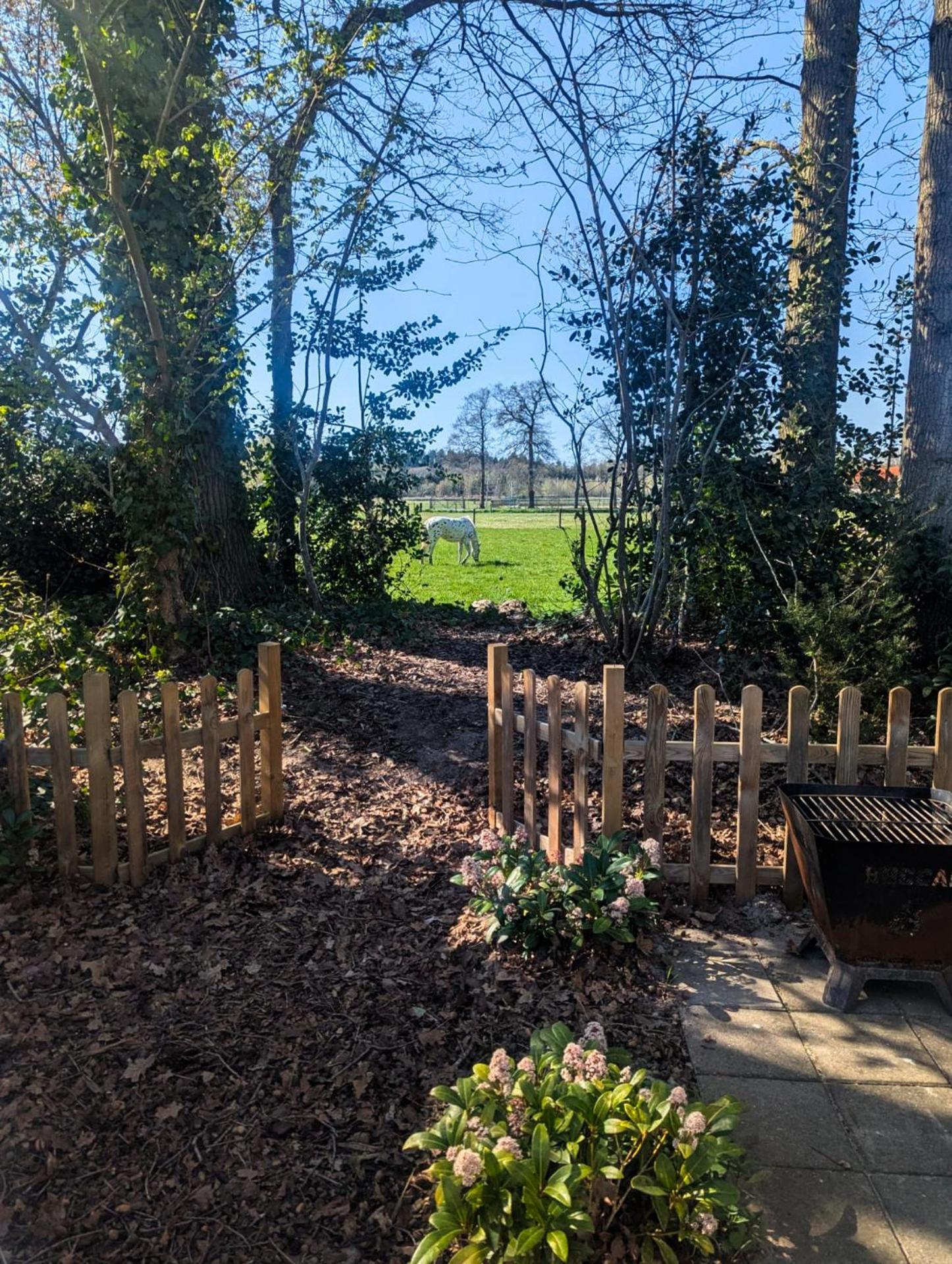 Hotel Chique Chalet Met Zicht Over De Weilanden Op De Veluwe إبّ المظهر الخارجي الصورة